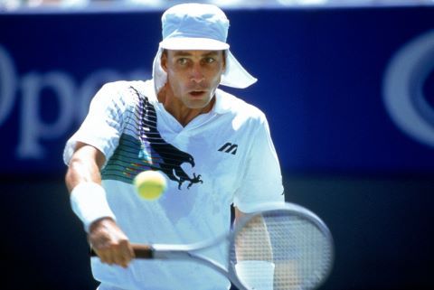 Ivan Lendl agli Australian Open lancia il cappellino da legionario